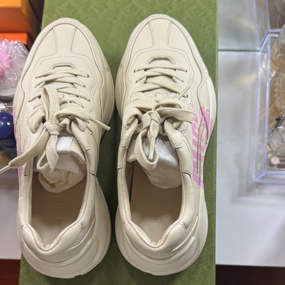 Gucci Women's Rhyton ‘LEMON GUCCI’ Sneaker - Picture 4 of 10